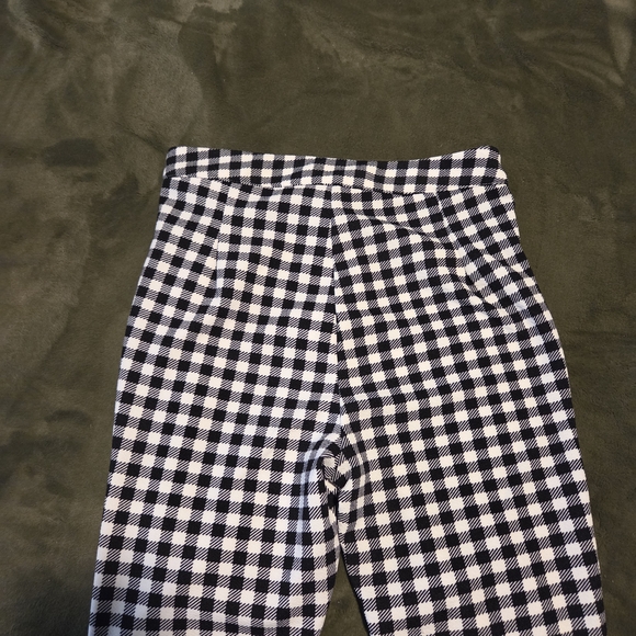 SHEIN Black and White Checkered Pants - Picture 5 of 5